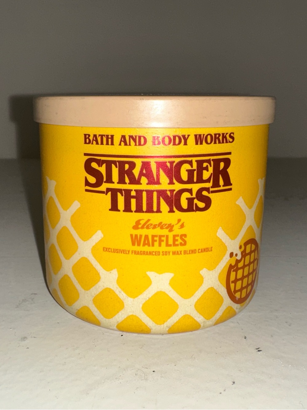 Bath & Body Works Stranger Things Eleven's Waffles Candle - Yellow - Picture 1 of 3